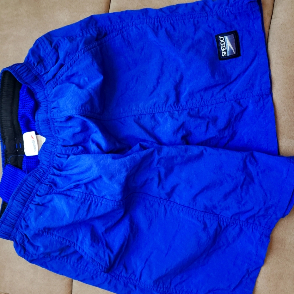 NWOT Men's SPEEDO shorts Size Small